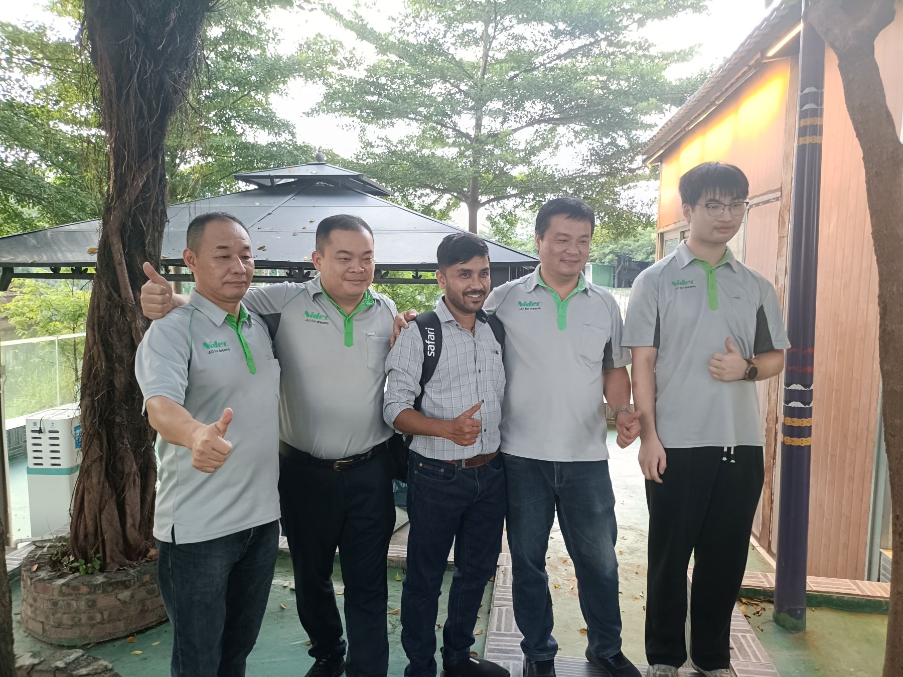 Фаъолияти сифатӣ байни Nidec Lift Traction Machine Чин ва Ҳиндустон